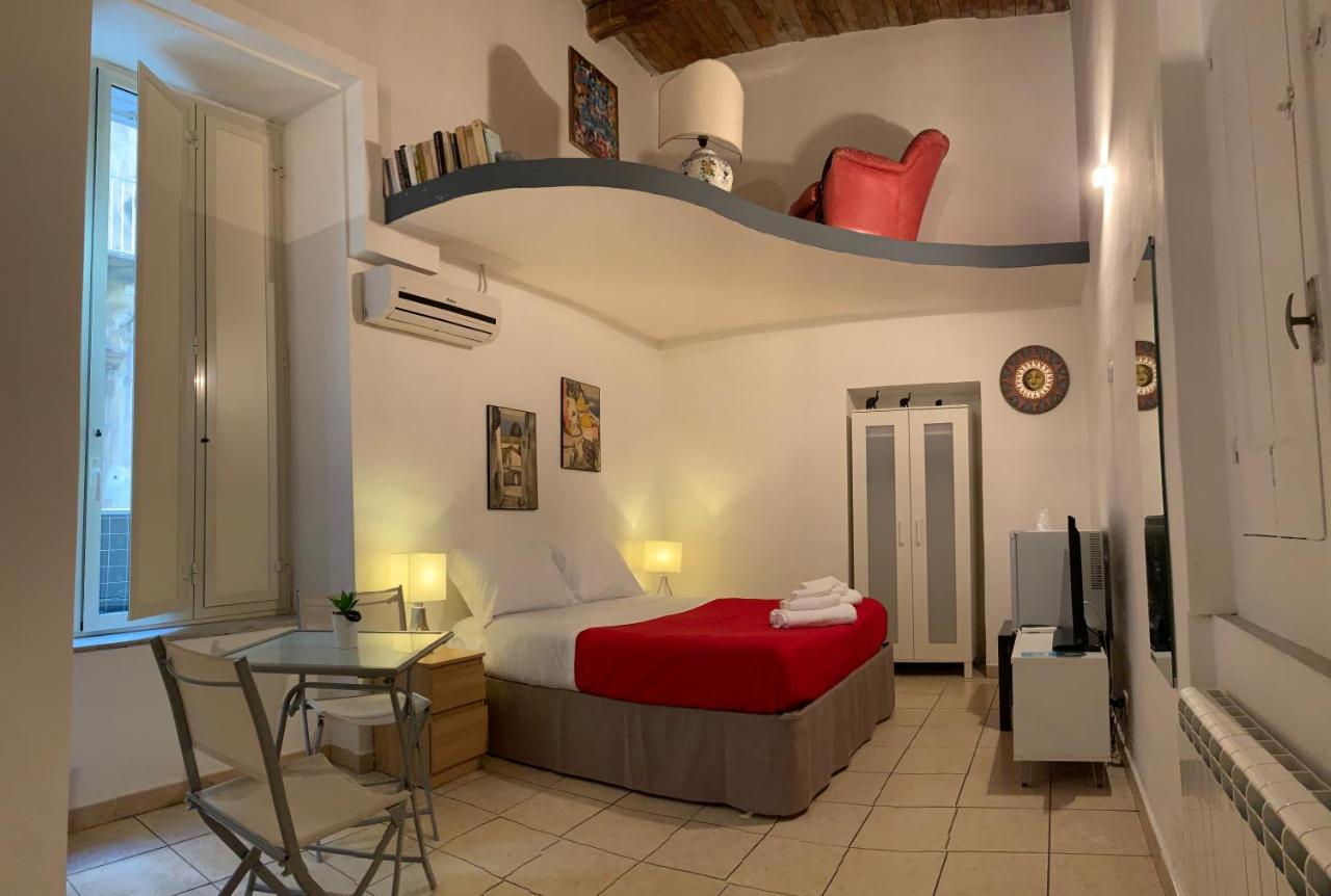 Bed & Breakfast La Tela Bianca Naples